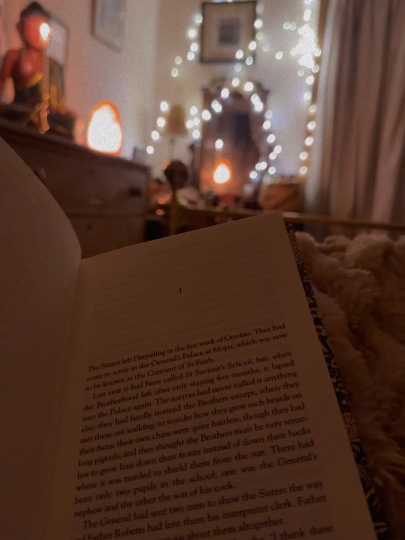 Wintering 🍂

We have just opened up the diary for one night bookings for this coming Friday &amp; Saturday. 

Rooms available - 1,2 &amp; 3 📚🕯️ 

For our discounted prices please book via our website. 

&hearts;️