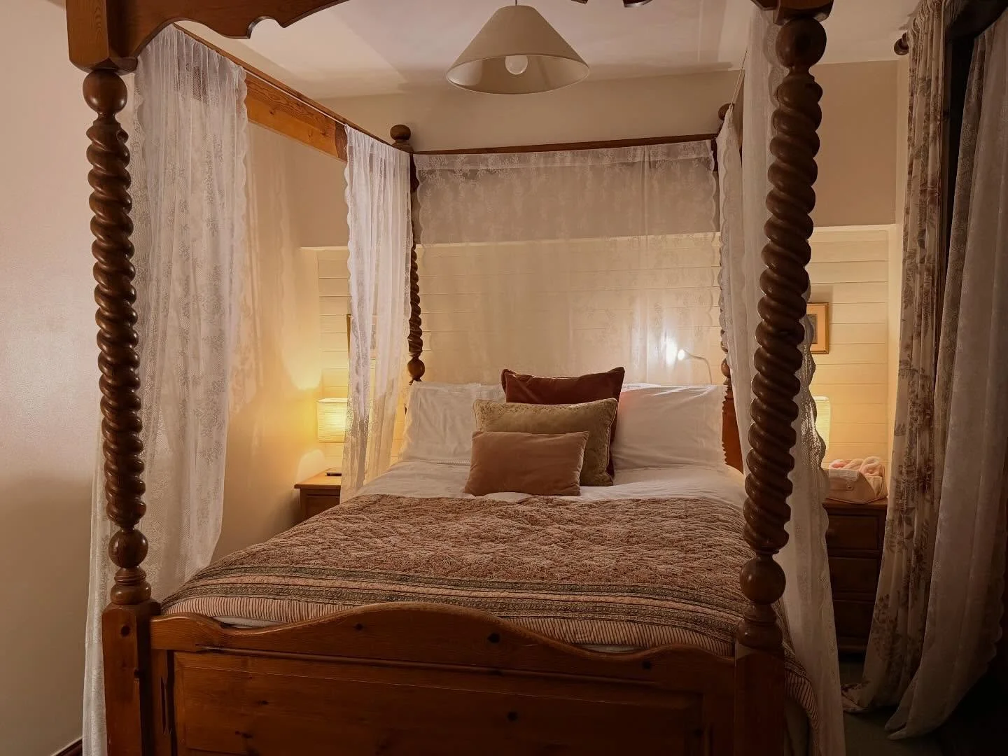 Pretty little picture taken by @celia.zh05 

She kindly said staying at The Shepherd&rsquo;s Purse is more like an experience than an overnight stay. 🙏🏼 Thank you