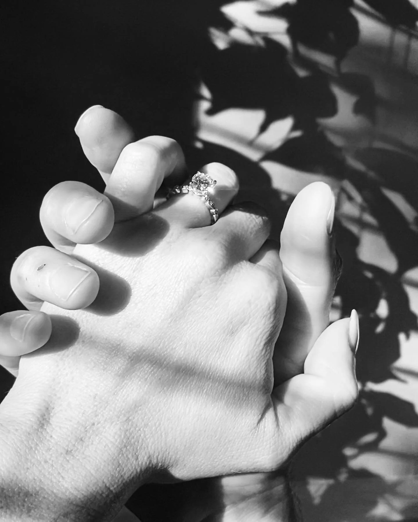 LIFE UPDATE: 💍💎🤍

I&rsquo;m a FIANC&Eacute; now! I cannot wait to marry the best guy and my favorite person in the world 🌎 And man, does he have great taste in jewelry 🤤😉