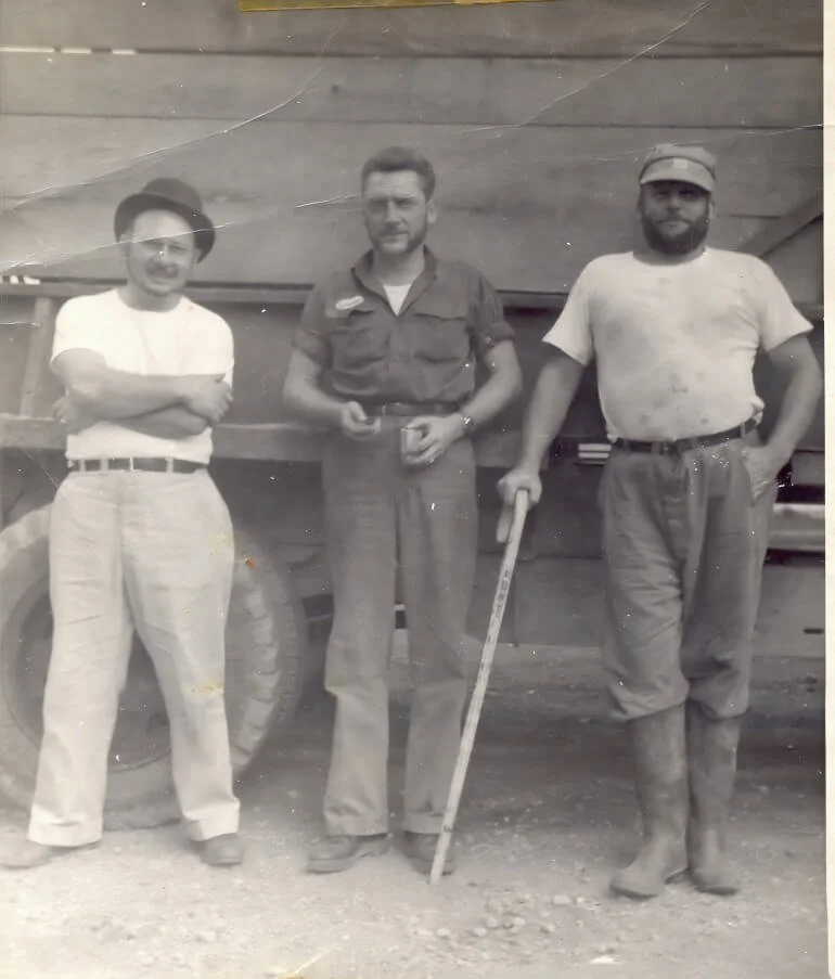 Buggy loaders Ven. Cen. 1952_upscale.jpeg