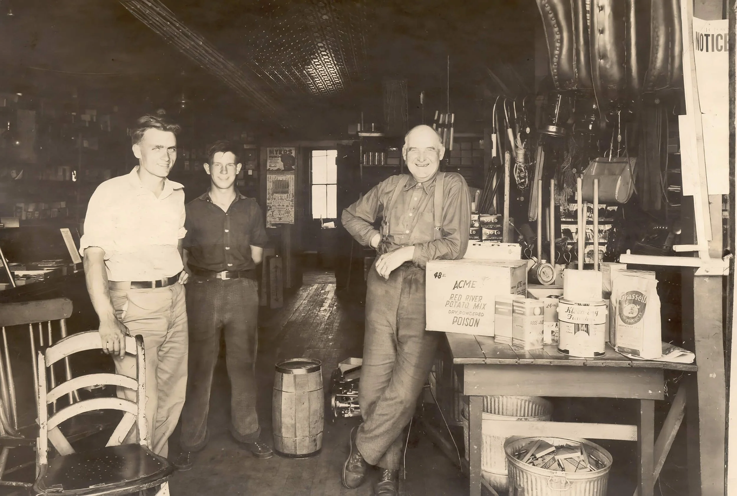 Venango Hardware- Straw_upscale.jpeg
