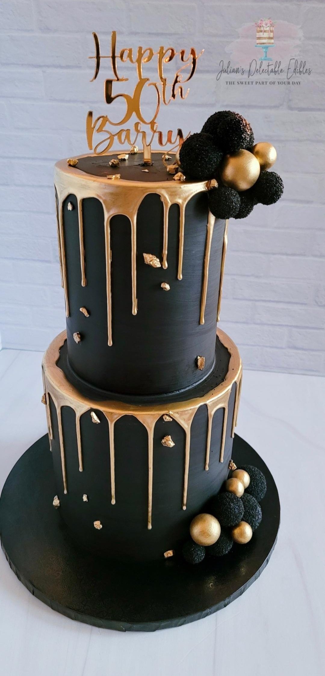 2+tier+black+and+gold.jpg