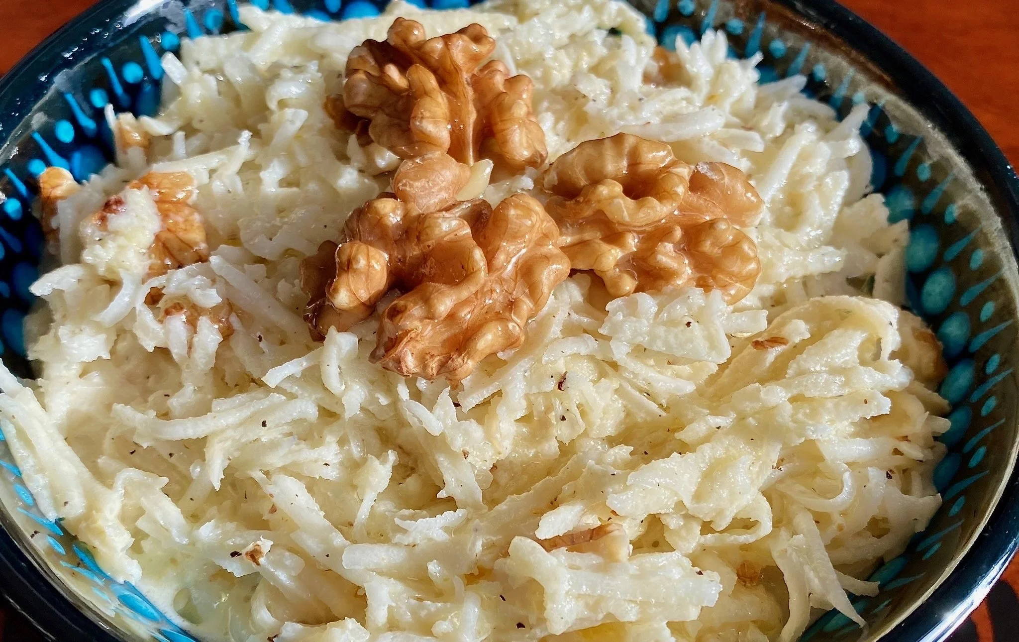 Creamy Celery Root (Celeriac) Salad / Yoğurtlu Kereviz Salatası