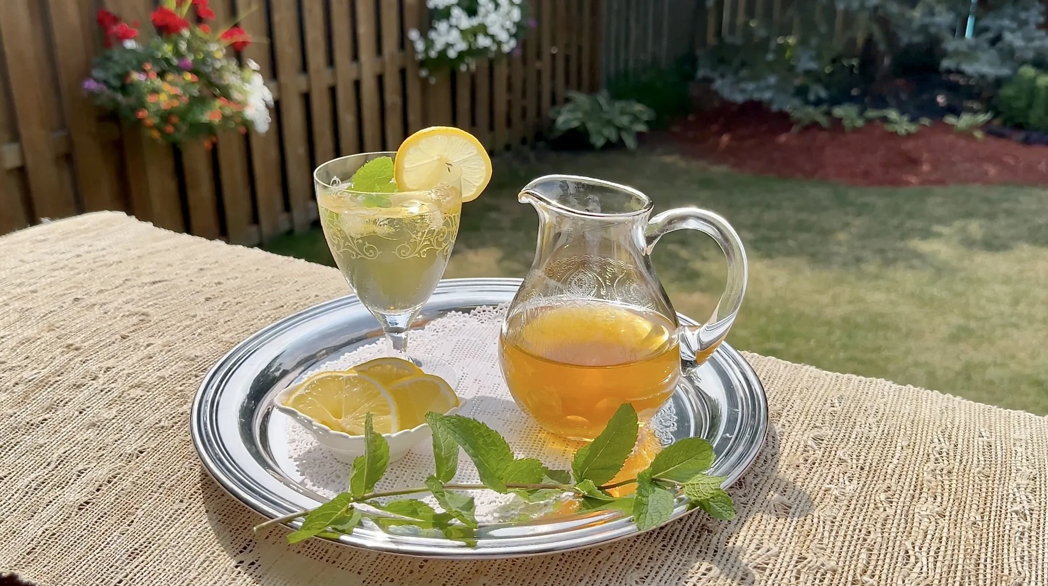 Mint Tea &amp; Cold Mint Sherbet / Nane Çayı ve Şerbeti