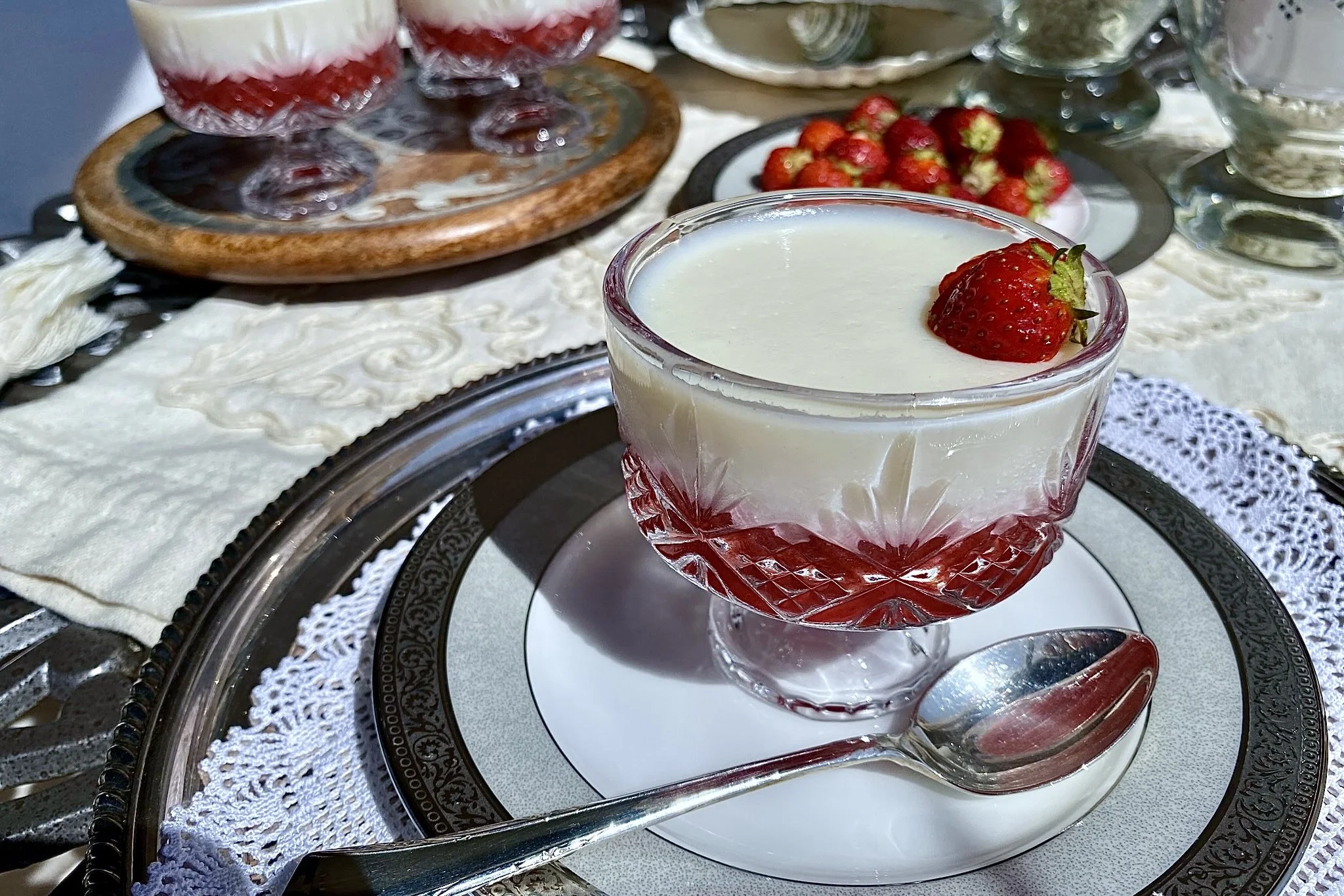 Rhubarb-Strawberry Pudding with               Vanilla Custard