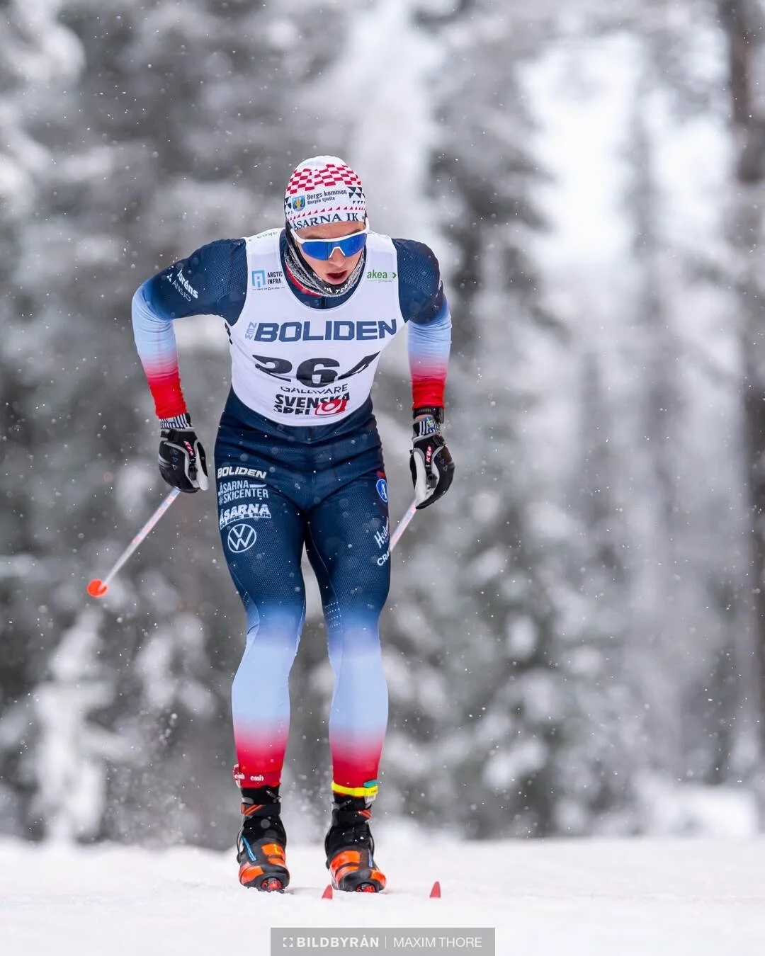 EDVIN VINNER I &Ouml;VERL&Auml;GSEN STIL 🔥

&Auml;nnu en fin t&auml;vlingsdag f&ouml;r klubben💫 Edvin vinner herrklassen med n&auml;rmare 40 sek f&ouml;re Falun-Borl&auml;nges Leo Johansson 🫨 Jesper g&ouml;r &aring;terigen ett kanonlopp och slutar