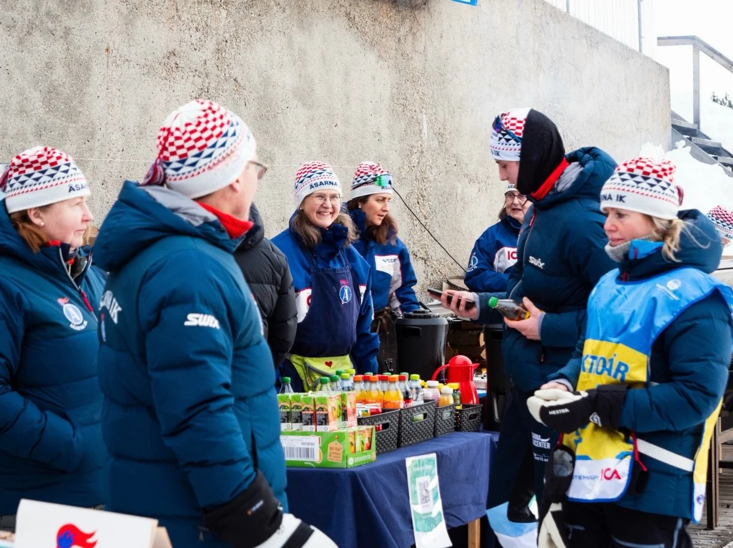 Imorgon &auml;r det dags- &Aring;sarna Ski Marathon! 🤩🥳

Efteranm&auml;lan g&aring;r att g&ouml;ra fram till en timme f&ouml;re start i &Aring;IK-stugan ❗️

Eftersom att starten &auml;r uppe vid Gamla Kyrka i &Aring;sarna s&aring; kommer det att g&