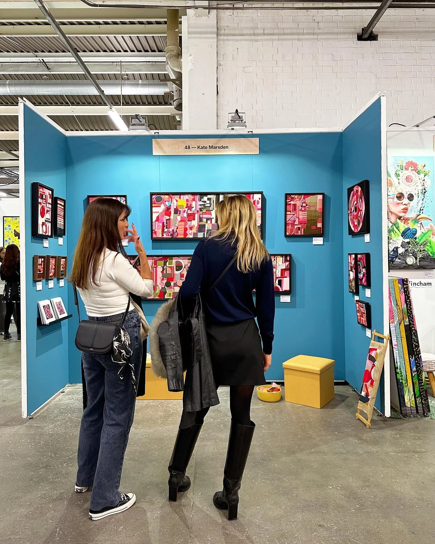 Another lovely evening @theotherartfair - we&rsquo;re here from 11-7 tomorrow! 
.
.
.
.
.
.
.
#TheOtherArtFairLDN #theotherartfair 
#textileart #textileartist #artcollector #igartists #contemporaryart #britishartist #artistlife #fineartists #artistso