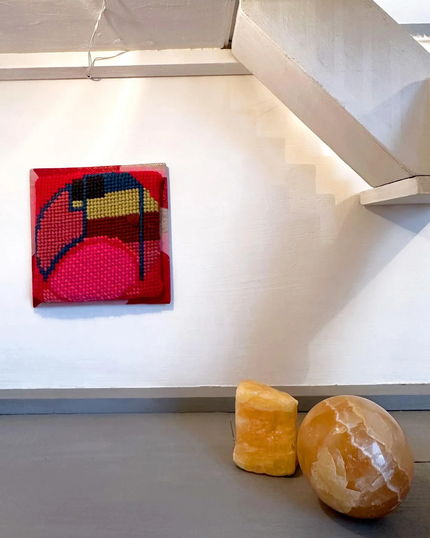 &ldquo;No Words&rdquo; @small_house_gallery 
.
.
.
.
.
#textileart #textileartist #contemporaryart #femaleartist #womenartists