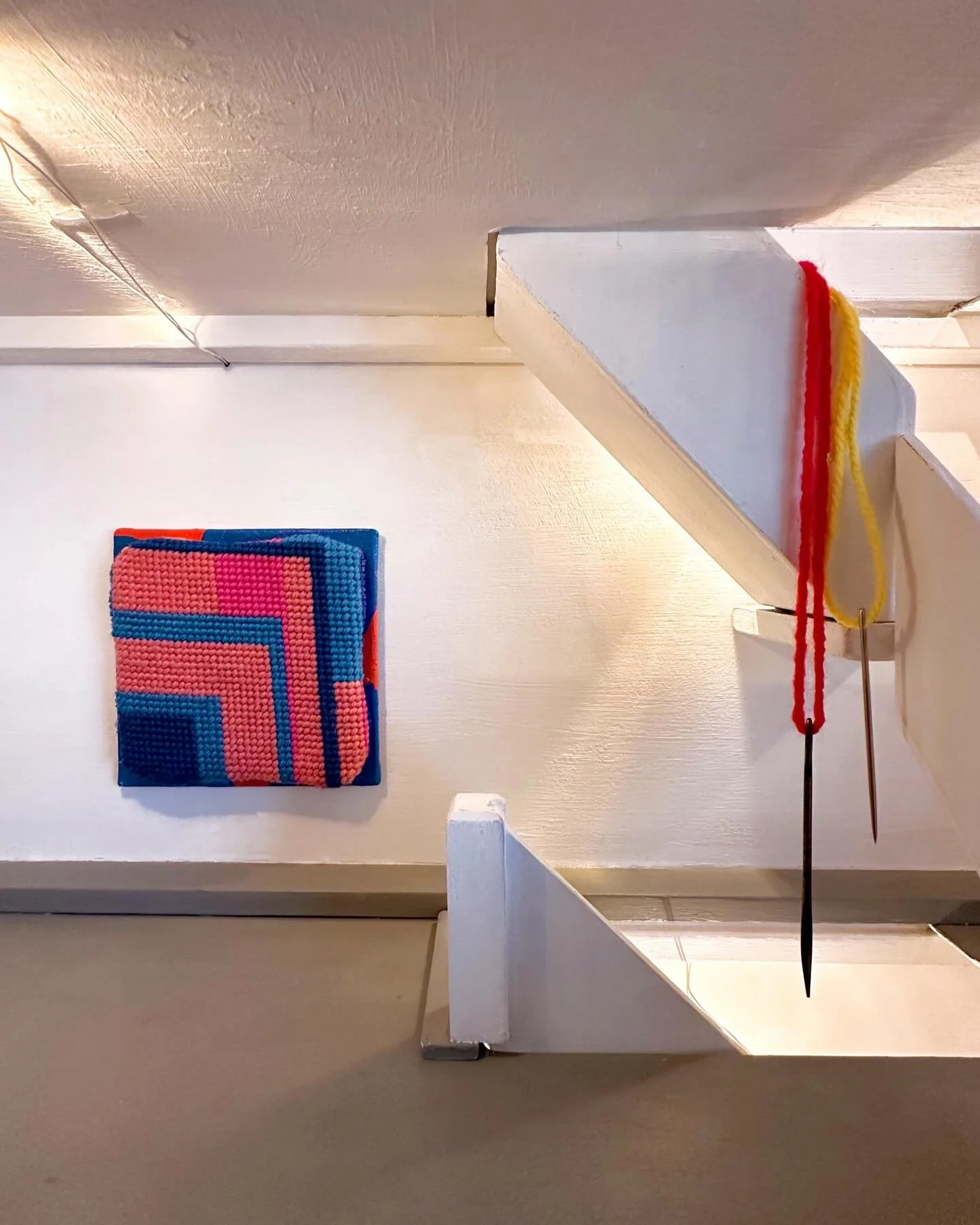 &ldquo;No Words&rdquo; @small_house_gallery 
.
.
.
.
.
#textileart #textileartist #contemporaryart #femaleartist #womenartists