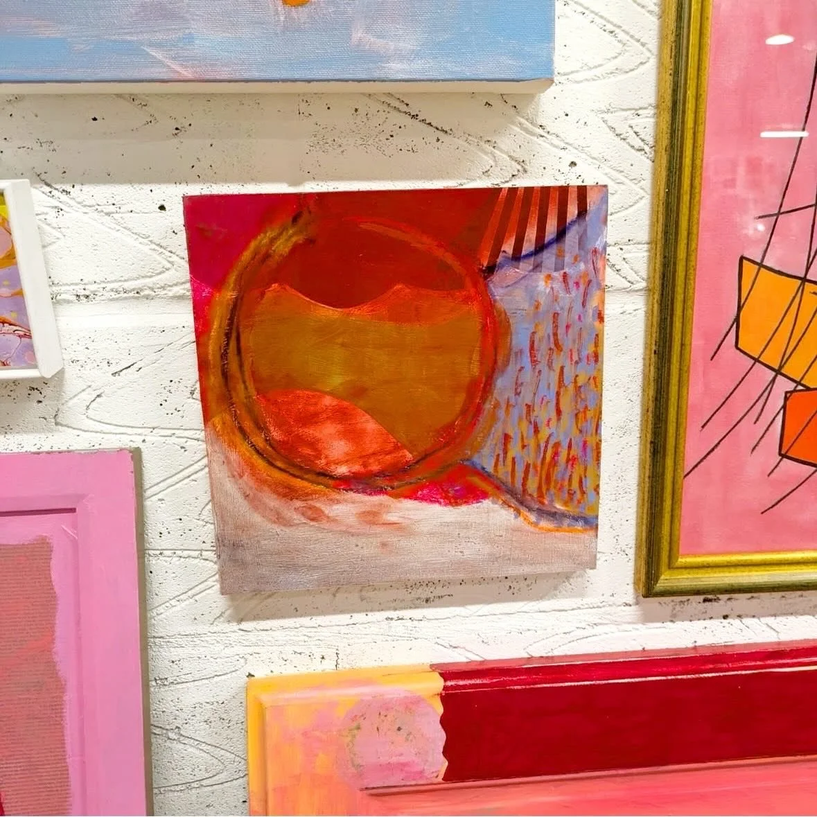 I still have lots of work available @bobcatgallery for the next week! Also a chance for you to see my dollhouse gallery while you&rsquo;re there&hellip; @putneyexchange 

.
.
.
.
.
.
.
#britishartist #artistlife #fineartists #femaleartist #womenartis