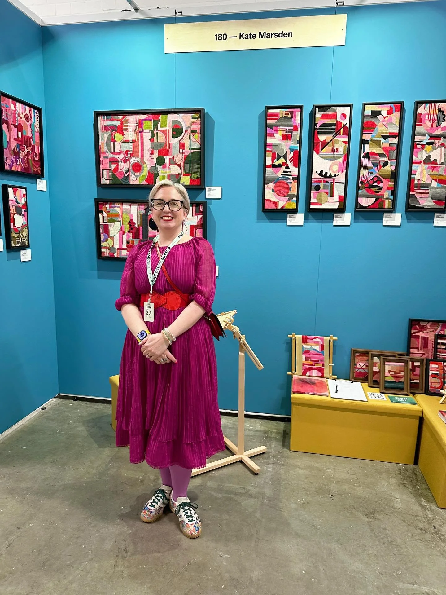 Fab first evening @theotherartfair - thanks for the photos lovely @dawn.fincham 😘 We&rsquo;re open from 4-10 tomorrow - see you after a nice long sleep! 
.
.
.
.
.
.
.
.
.

#TheOtherArtFair #TheOtherArtFairLDN
#textileart #textileartist #womenartist