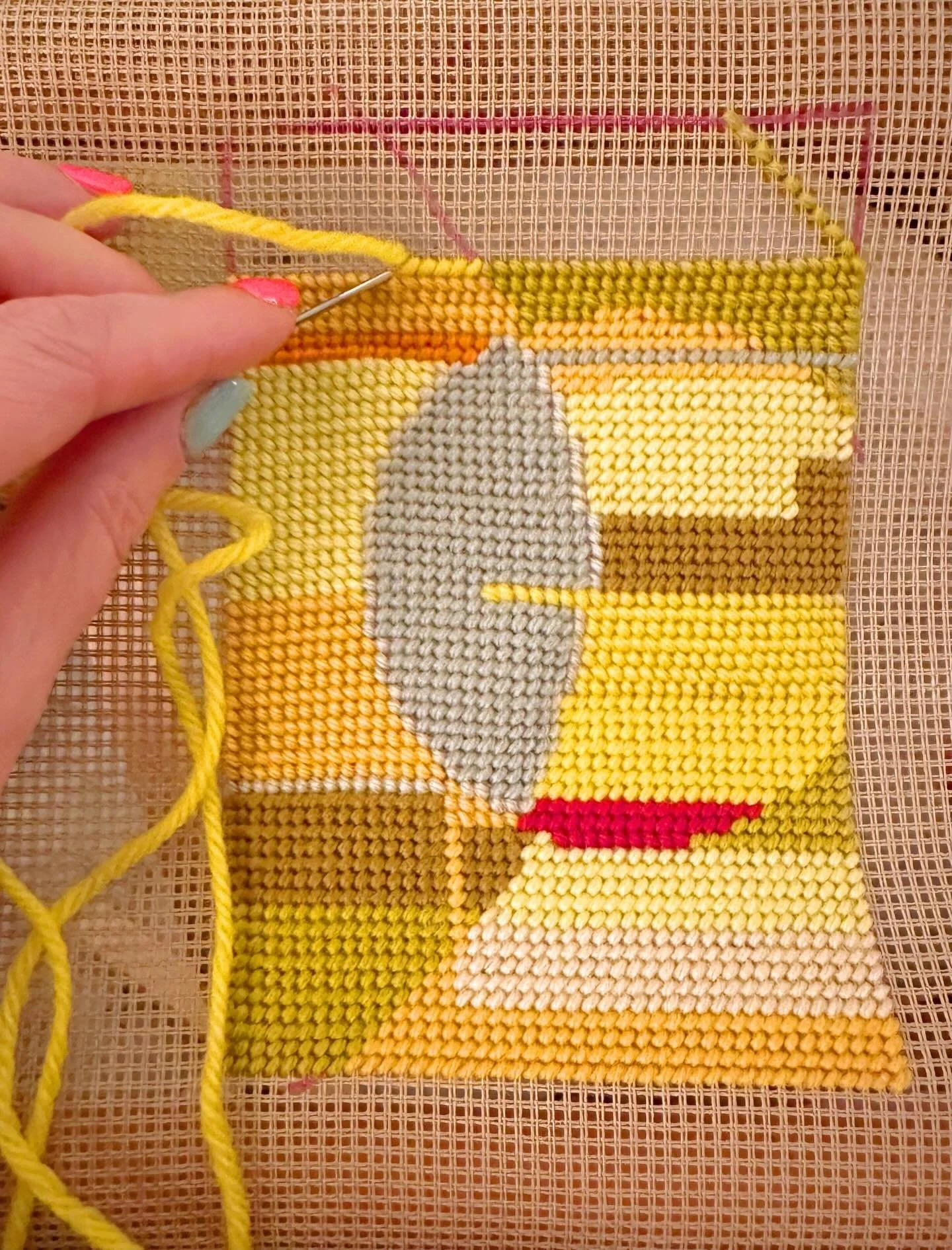 Experimenting with a different colourway&hellip; 
.
.
.
.
.
#textileart #textileartist #contemporaryart #femaleartist #womenartists