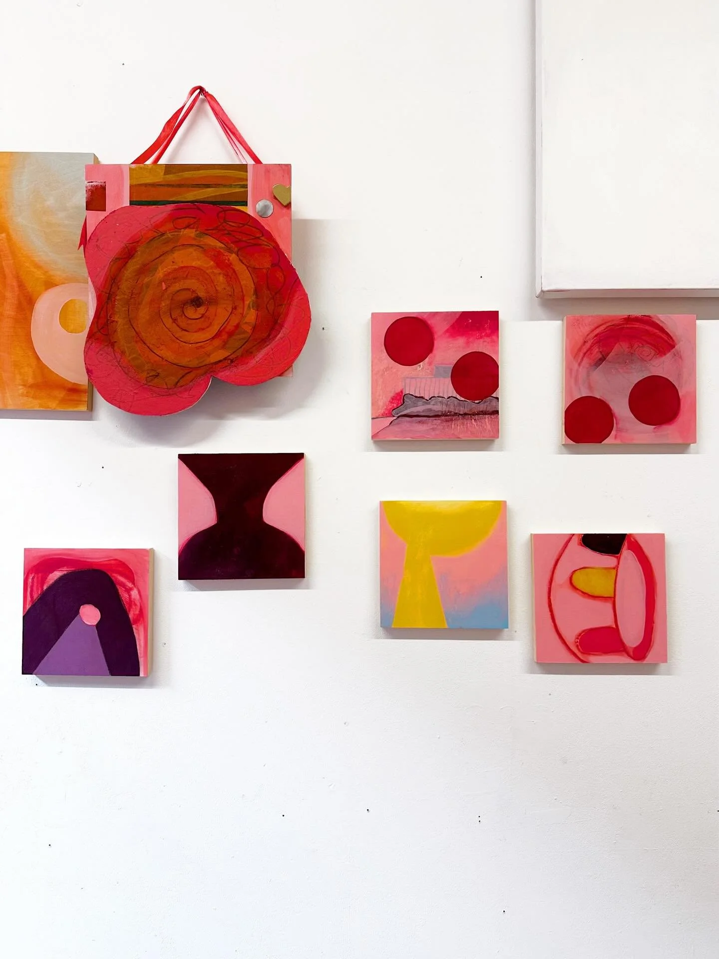 Painting WIP&hellip; 
.
.
.
.
.
.
.
#artiststudio #artstudio #contemporaryart #artistlife #womenartists