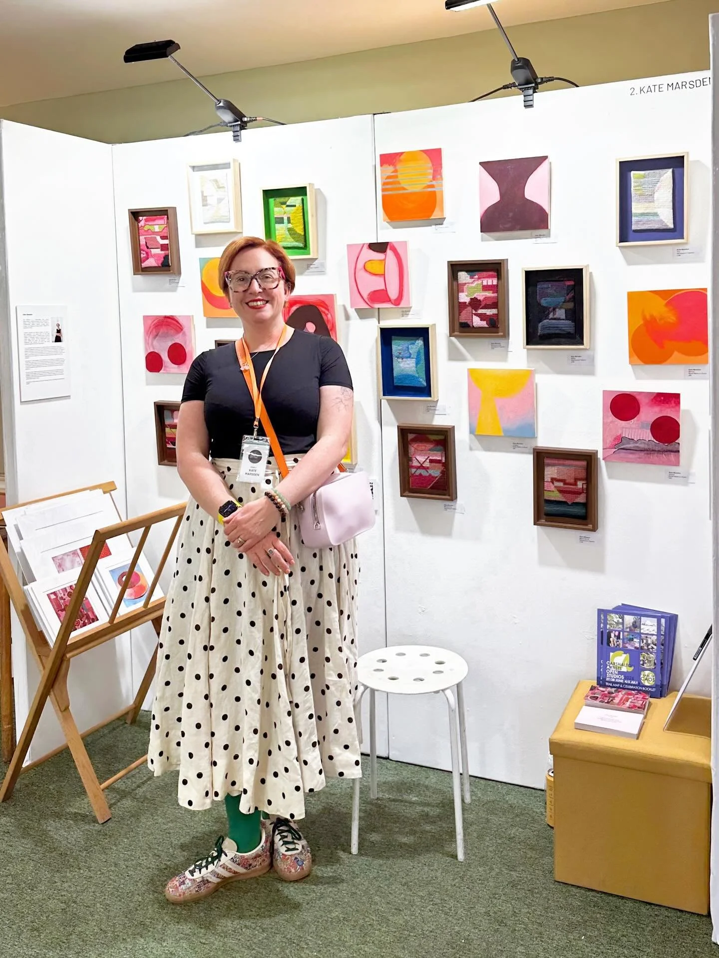 A fab evening @hernehillartfair - back for more tomorrow from 11am! @artistsopenhse 
.
.
.
.
.
.
.
#emergingartist #artcollectors #collectart #supportlivingartists #investinart