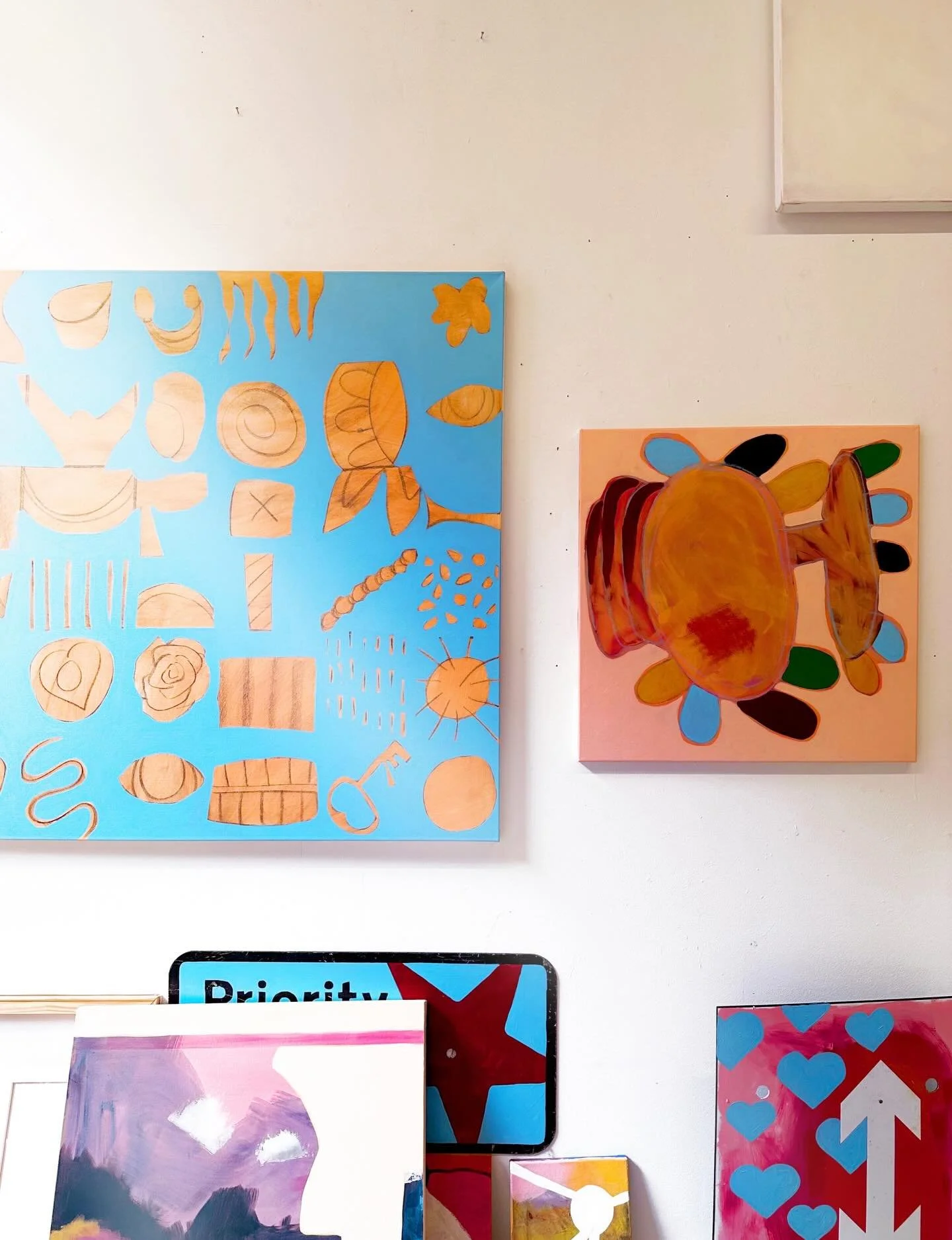 Back into the studio today and starting to plan for @carshalton_artists - less than 6 weeks to go!
.
.
.
.
.
#CAOSArt26 #artexhibition #openstudios #artiststudio #openstudio