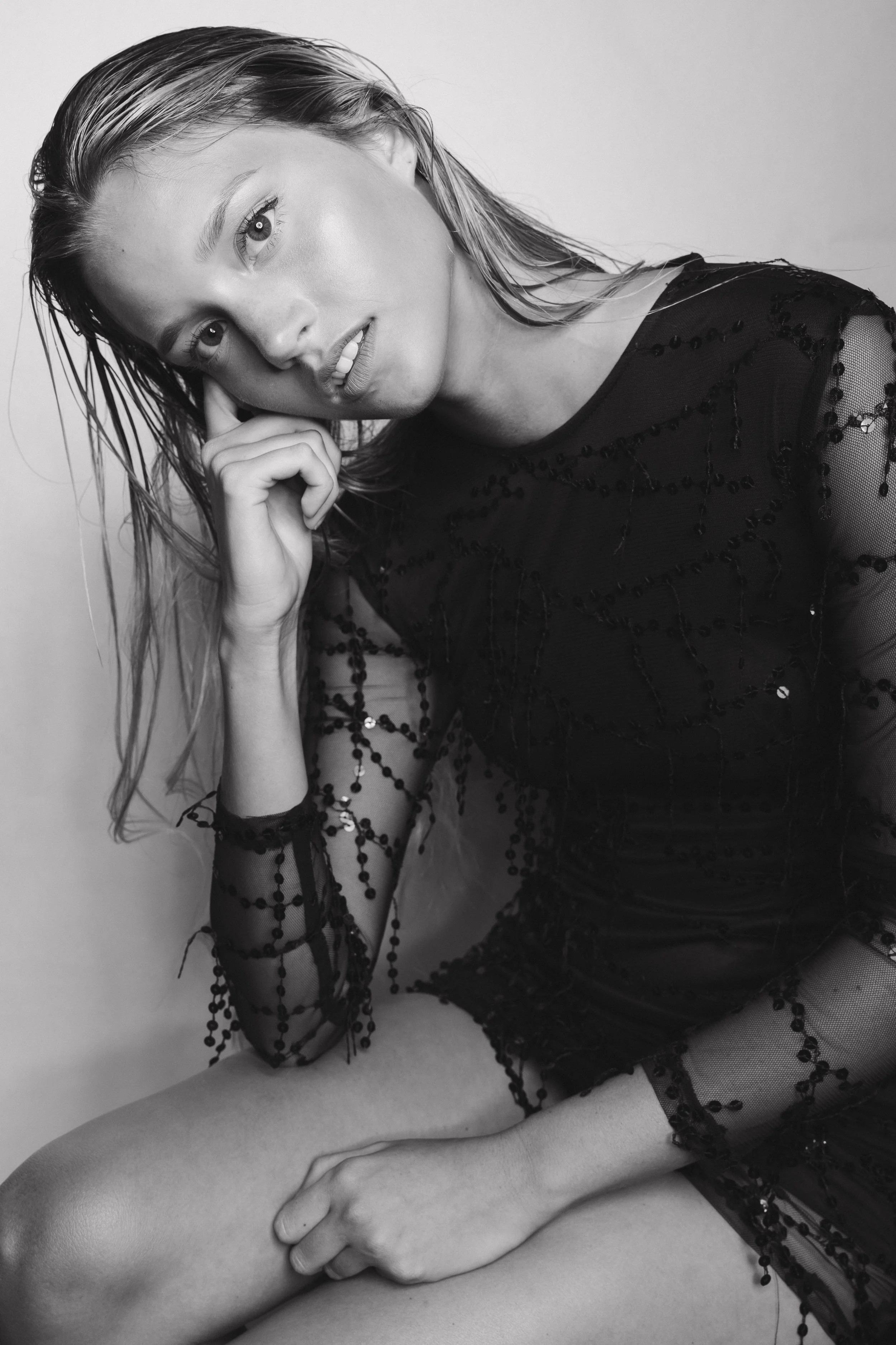 Behind the Lens with Avery | A JEA Modeling Studio Portfolio Session at Home