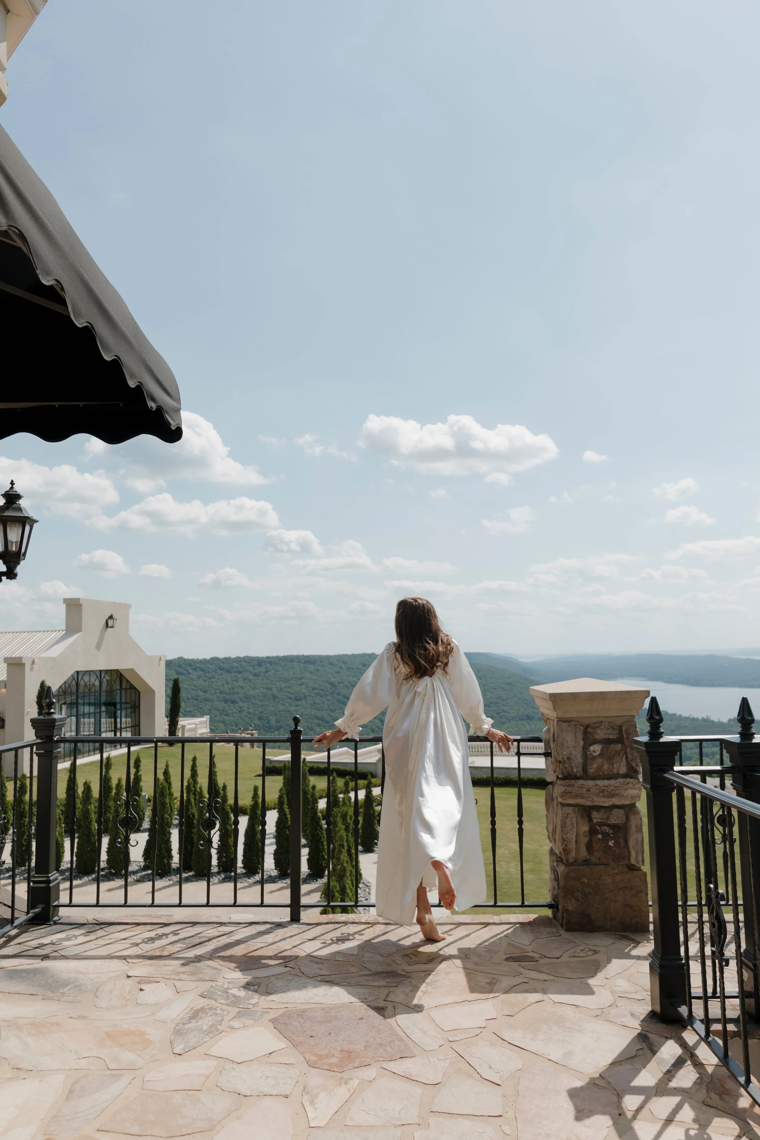 Bride Getting Ready at Stone Haven Venue | Middle Tennessee Wedding Photographer