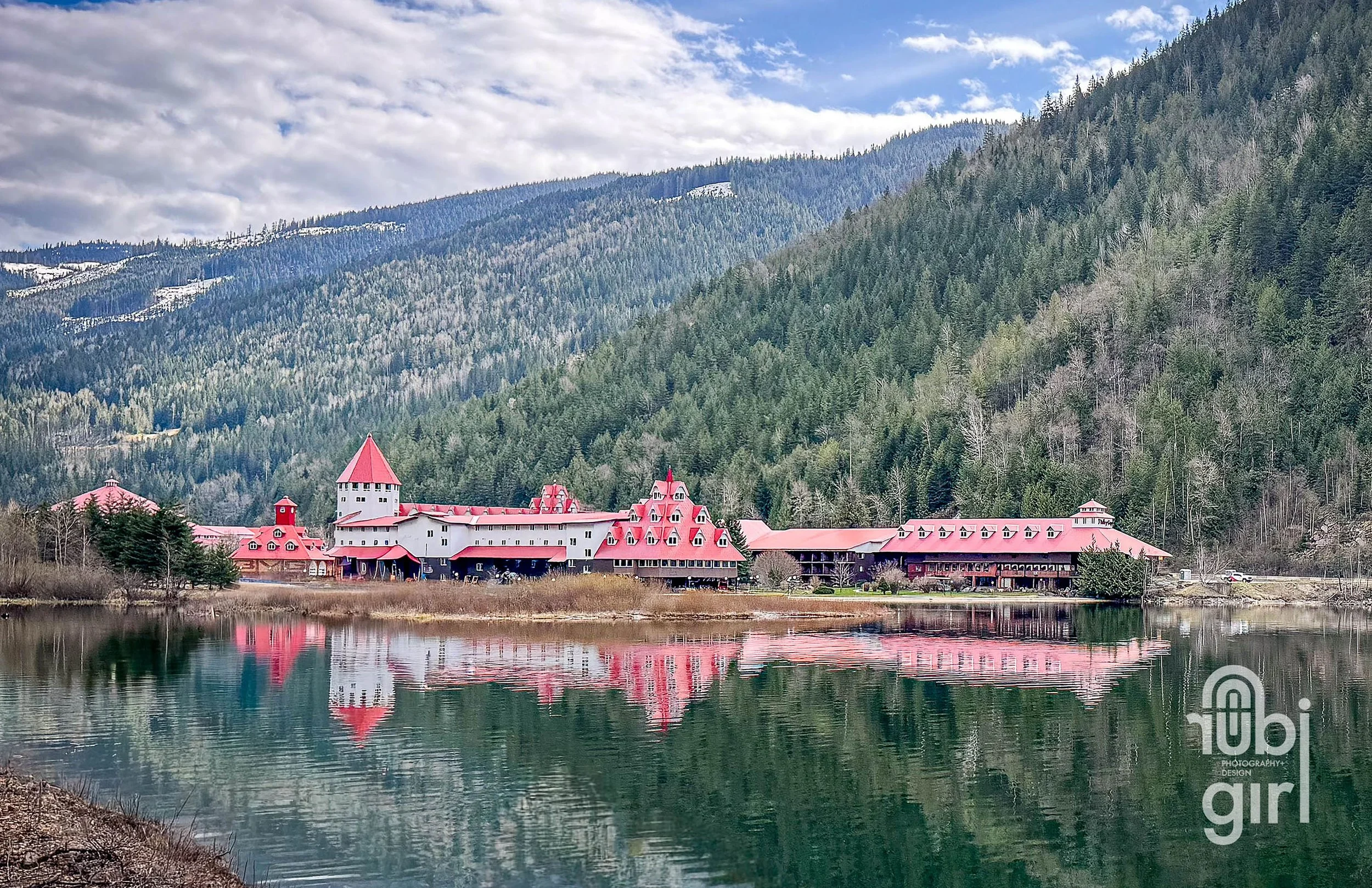 lakechateau_tn.jpg
