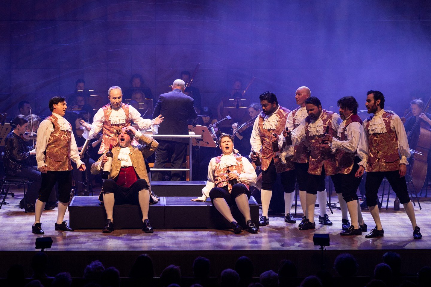 Returning from Tasmania, on Friday night @VictorianOpera performed Rossini's La Cenerentola (#Cinderella) for a sold out audience at the @melbrecital centre. Thank you to everyone involved for making it such an incredible experience. I'm still pinchi