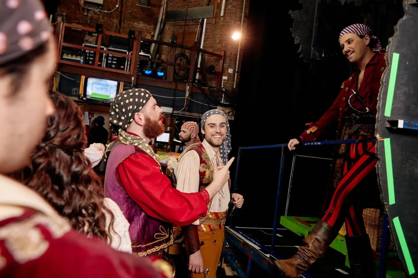 🏴&zwj;☠️ Behind the scenes scallywaggery...
📷 The Pirates of Penzance, Victorian Opera, Jan - Feb 2026
