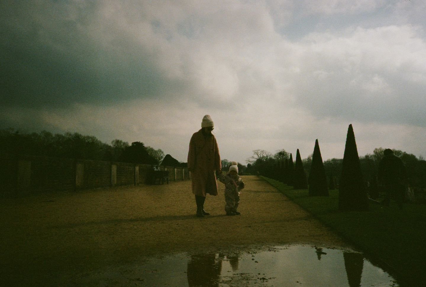 The biggest part of this season in my life that I appreciate the most is time spent with family doing everything and anything and even nothing just as long as we're together. ❤️ and it helps having 35mm film to document everything along the way ❤️ th