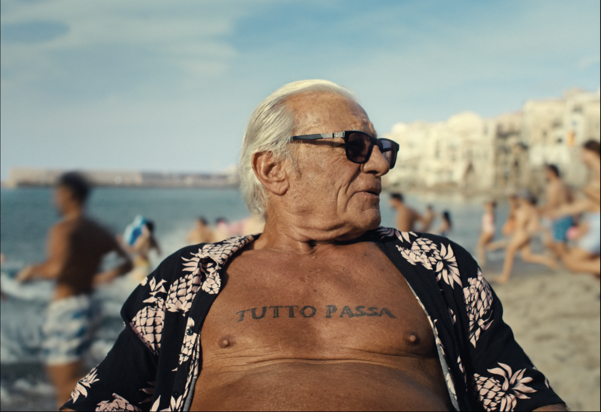 UNWRAP THE SUMMER - COMMERCIAL