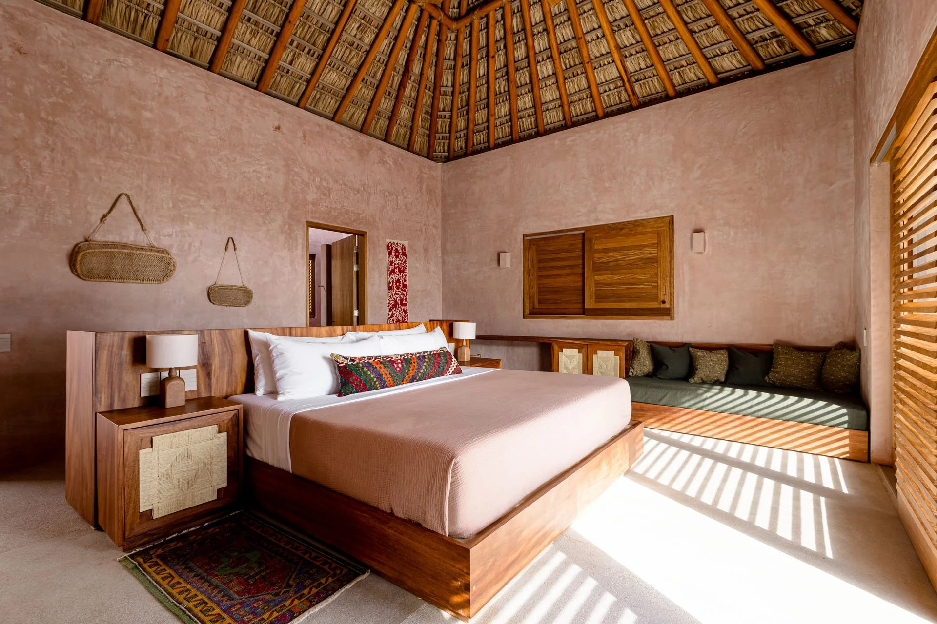 king 7.jpg (Copy) (Copy) (Copy)