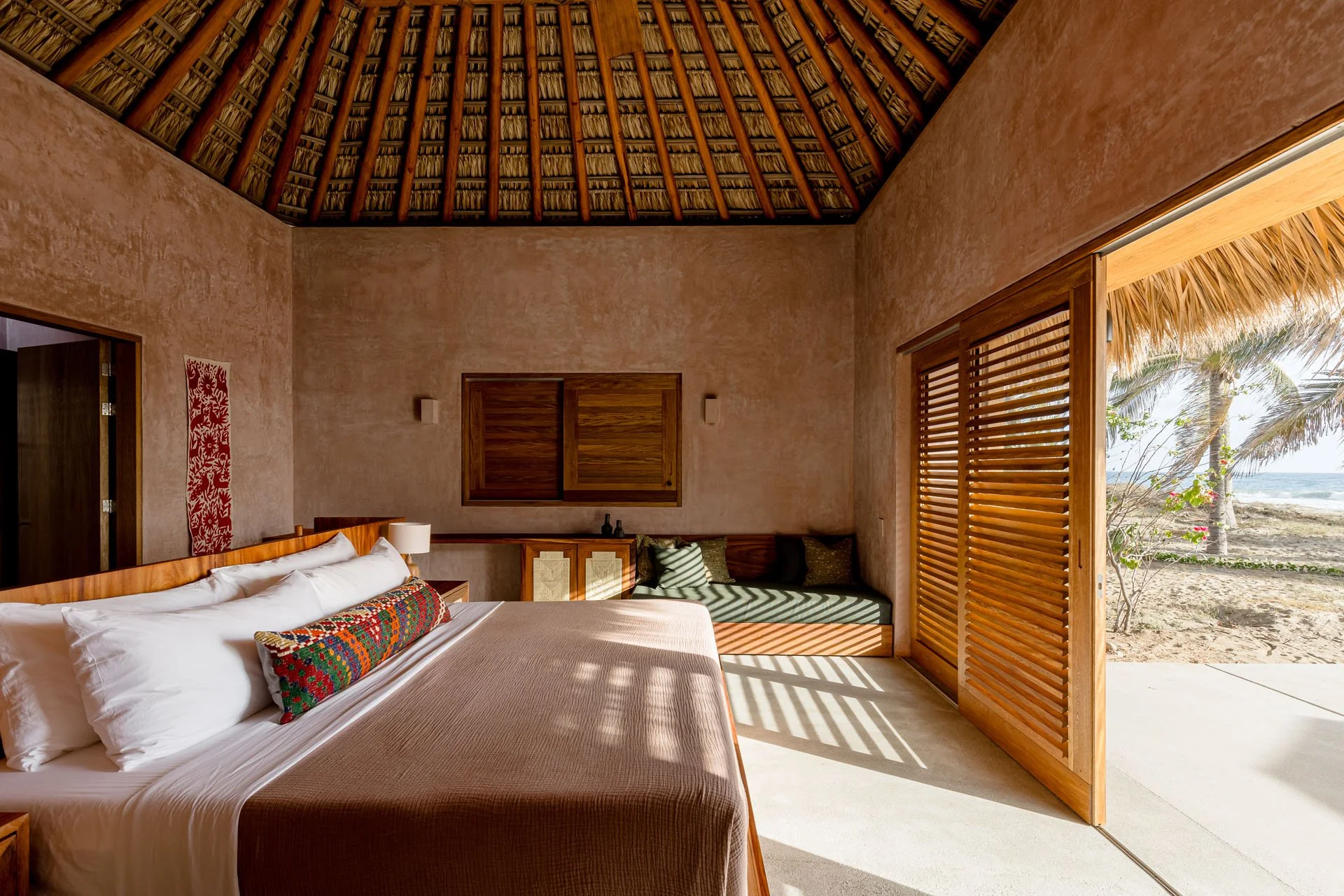 king 3.jpg (Copy) (Copy) (Copy)