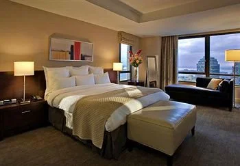 owners suite master room.JPG