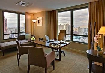 owners suite desk.JPG