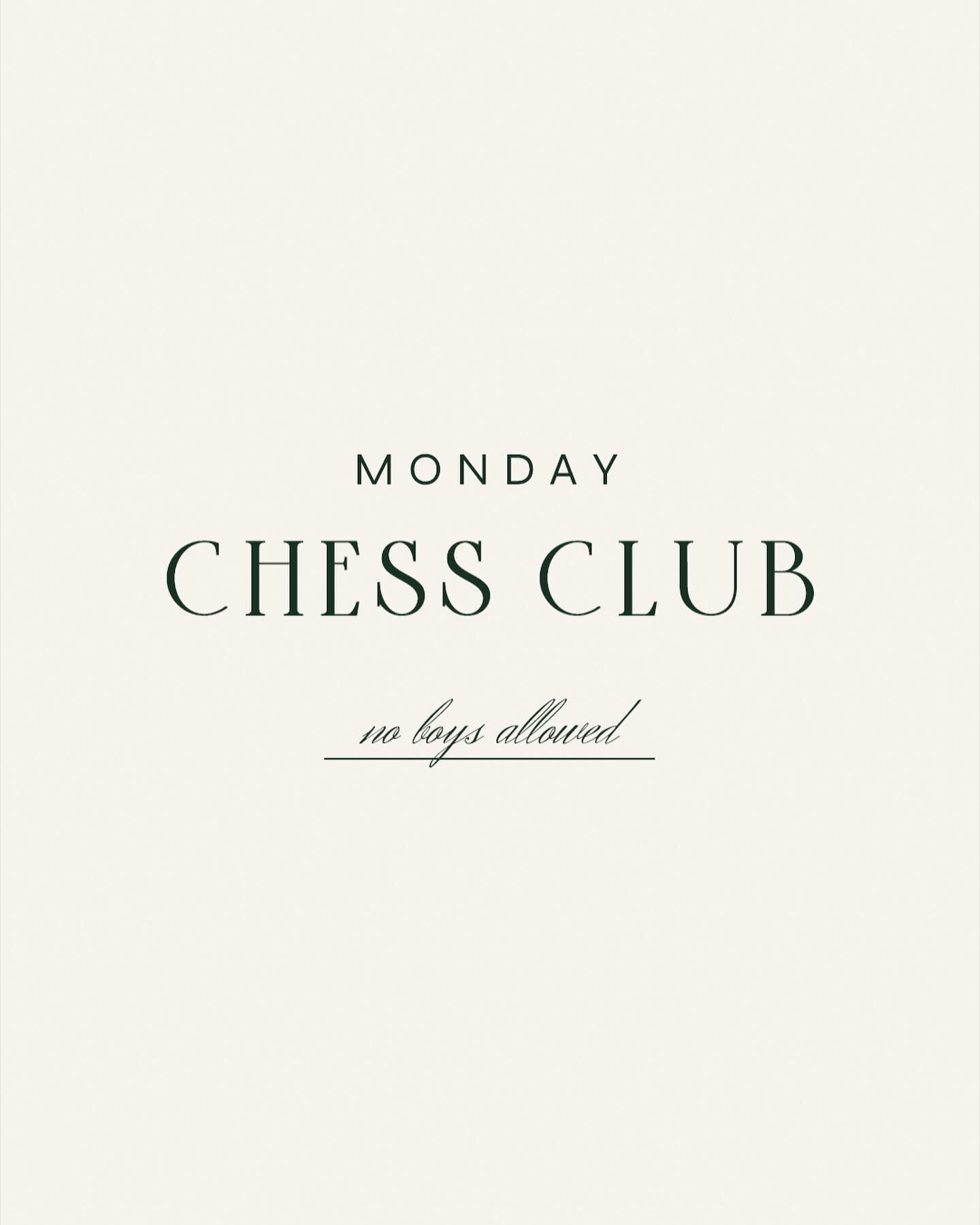 ✺ Monday Chess Club ✺

Here&rsquo;s peek at a fun passion project I&rsquo;ve been working on lately: Monday Chess Club.

Effortless and chic, Monday Chess Club is a woman&rsquo;s clothing brand for conscious consumers.

What do you love to work on in
