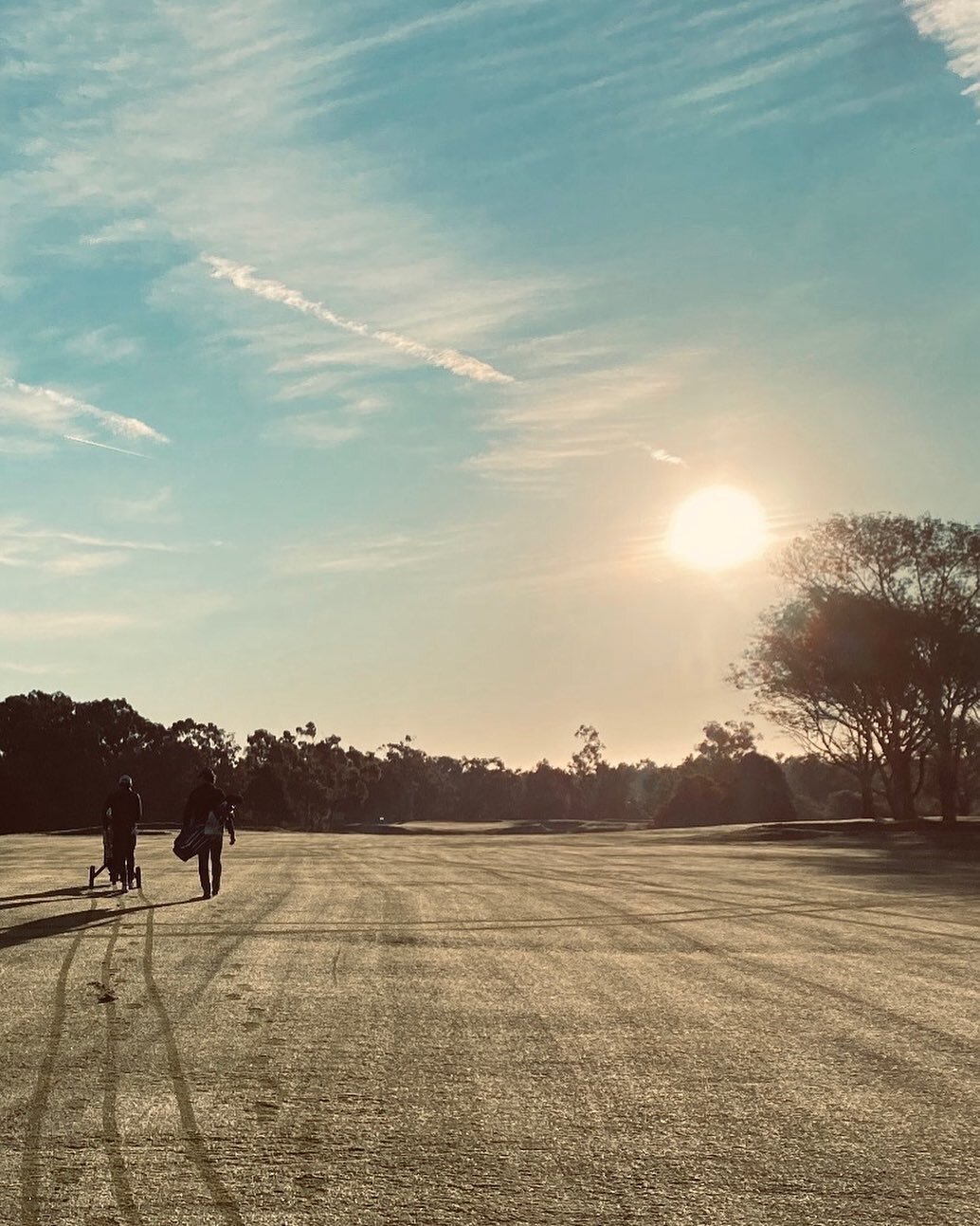 Early tee times ⛳️