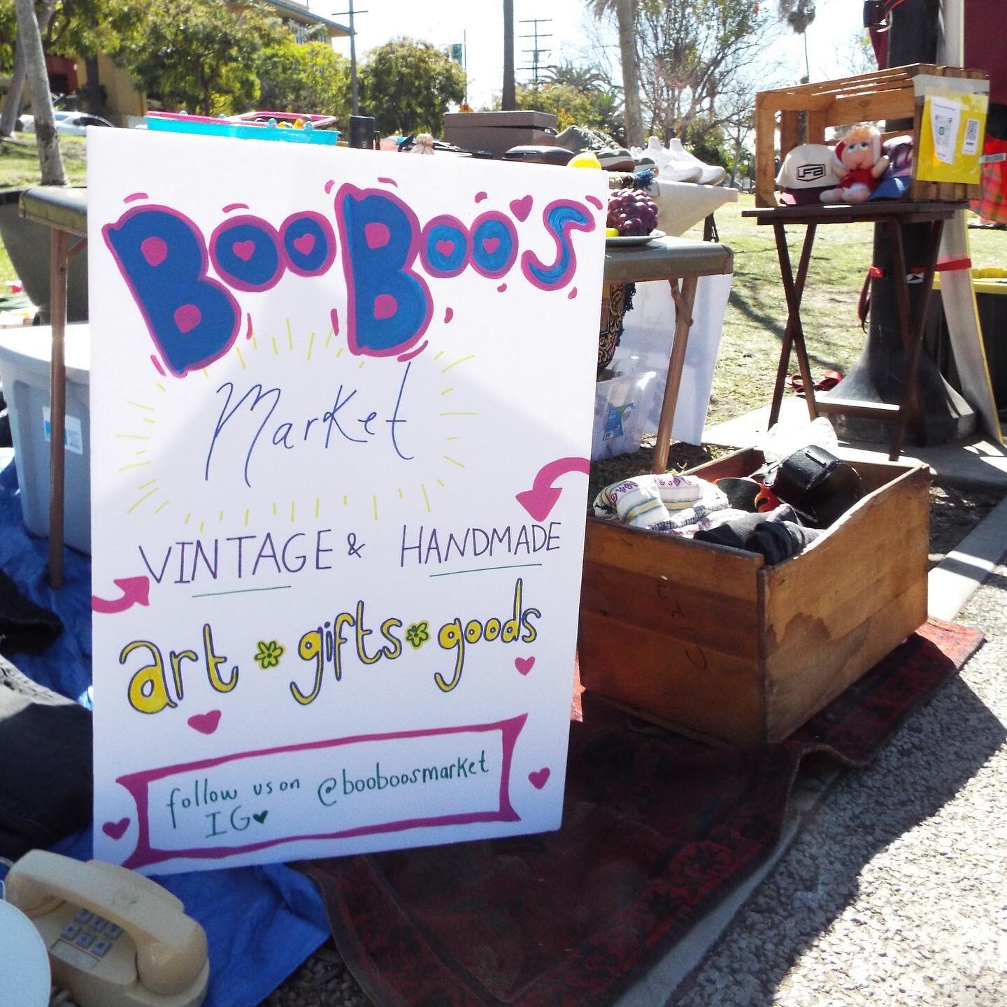 Bins, racks, and pups! Echo park was so good to us 💕Where do you wanna see us in the new year? 🤔 we&rsquo;re super excited to show y&rsquo;all what we&rsquo;ve been cookin up!! 
.
.
.
#echopark #popupshop #booboosmarket #vintage #handmadeceramics