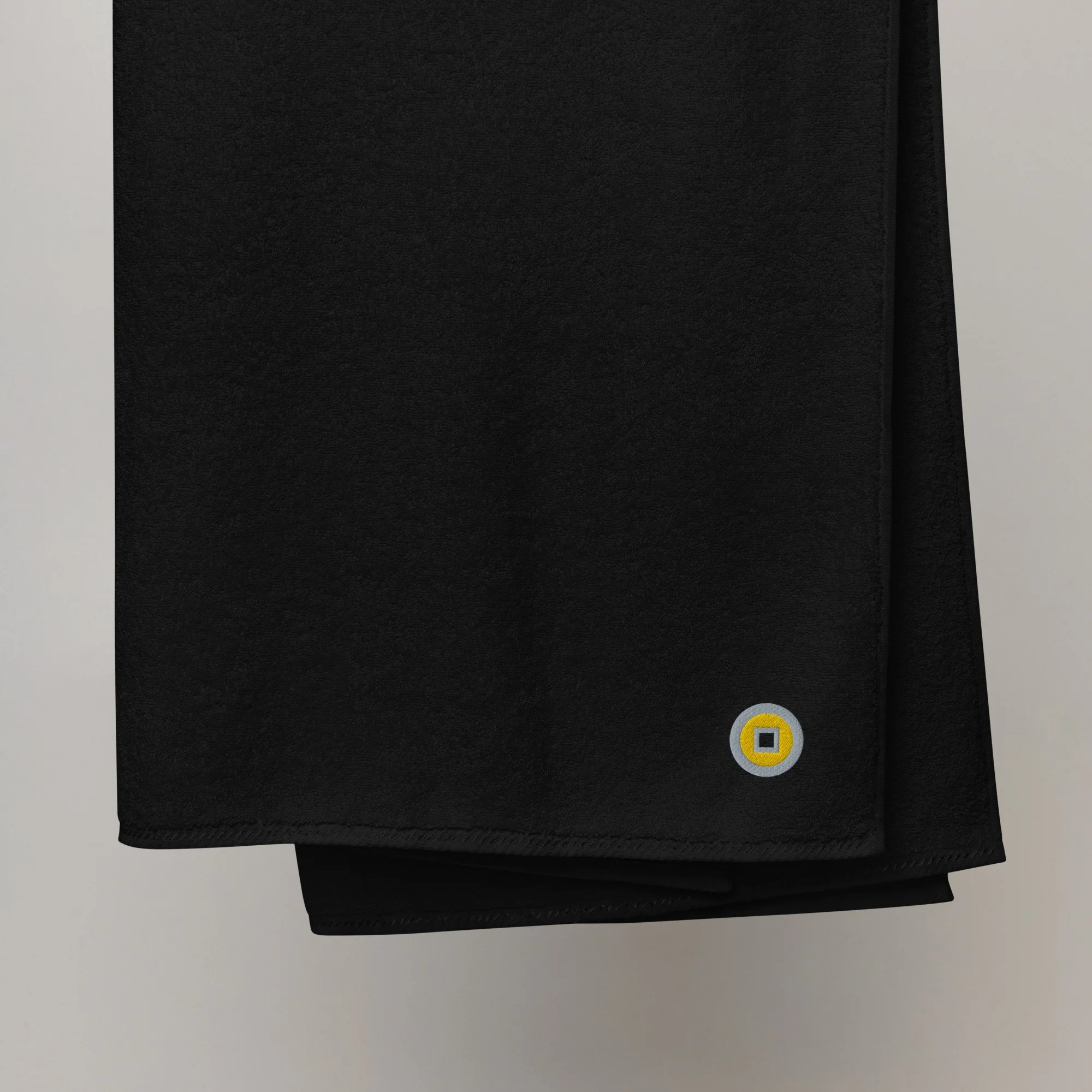turkish-cotton-towel-black-100x210-cm-front-62facb399e366.jpg