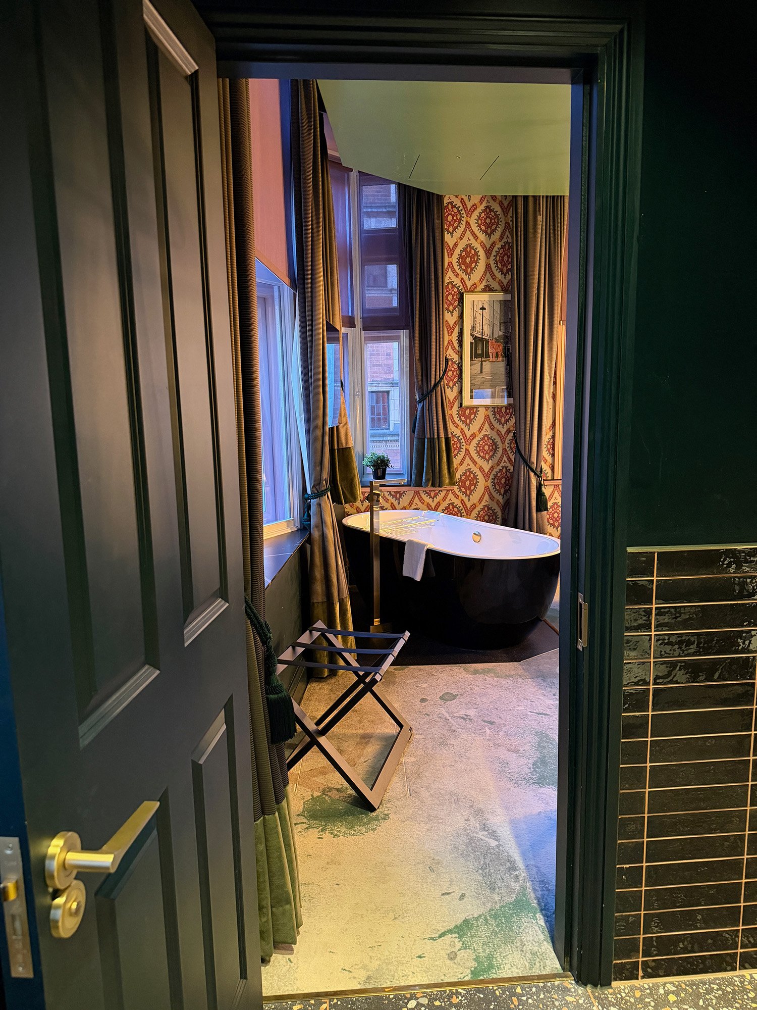 Signature Room Soaking Tub