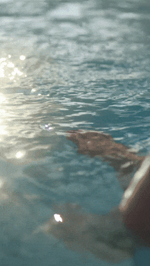 04_1Hotels_Make Waves_9x16_v11_CONFORM_04b.gif