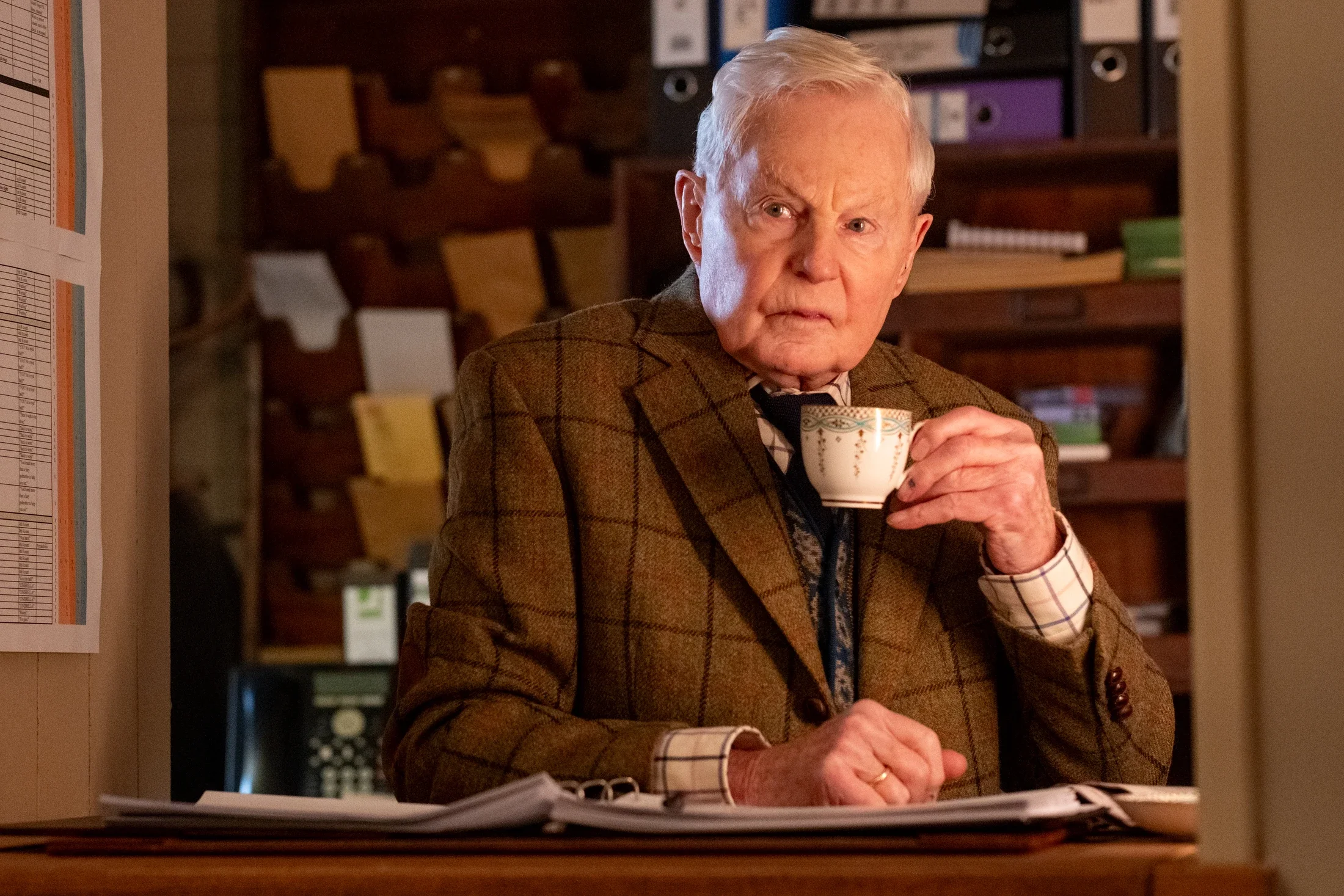 Derek Jacobi in TINSEL TOWN