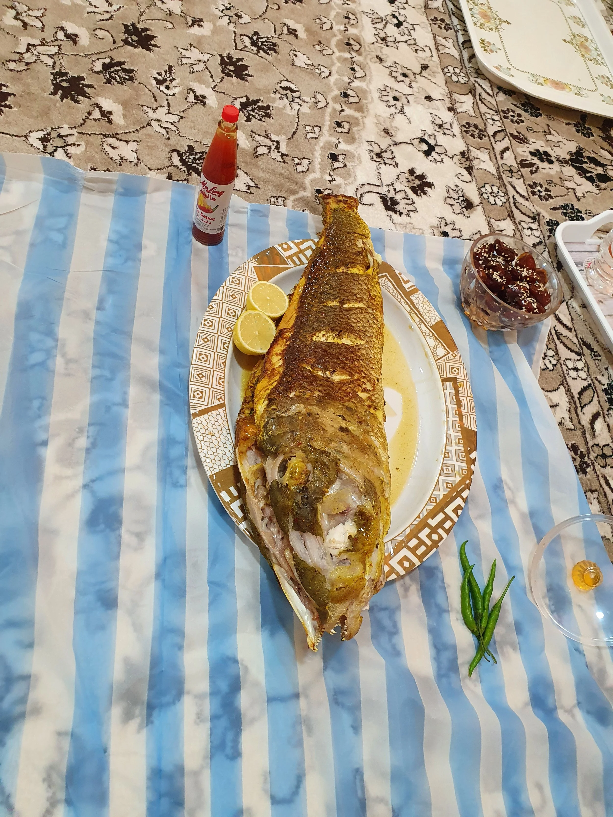 Sur fresh fish plate Oman.jpg