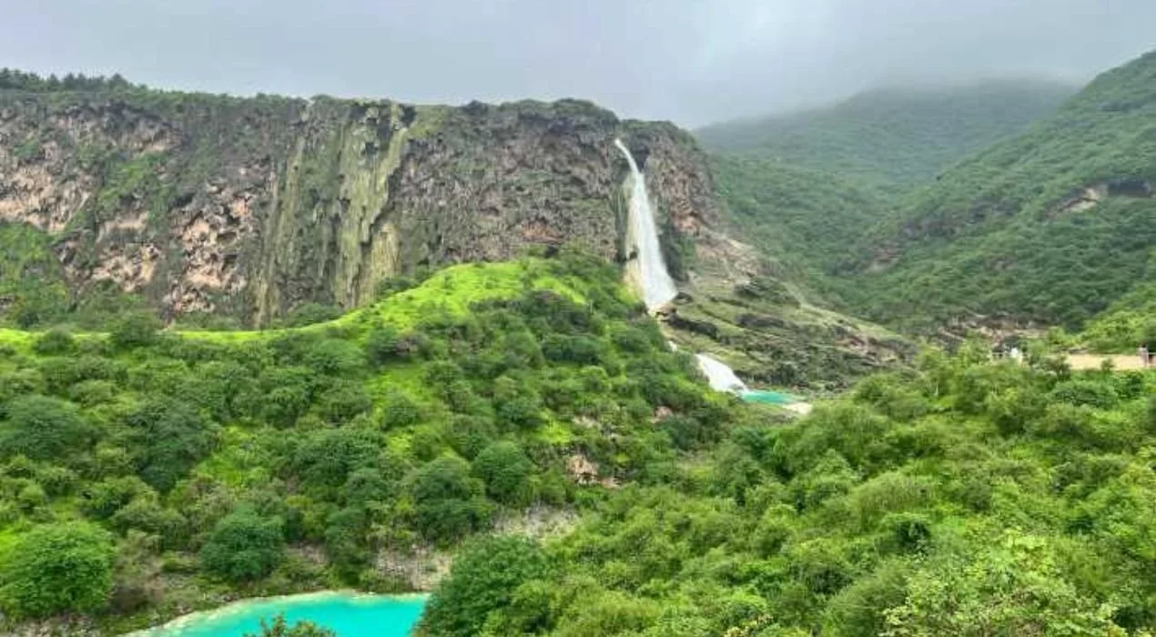 Mountains in Oman, Salalah.jpg