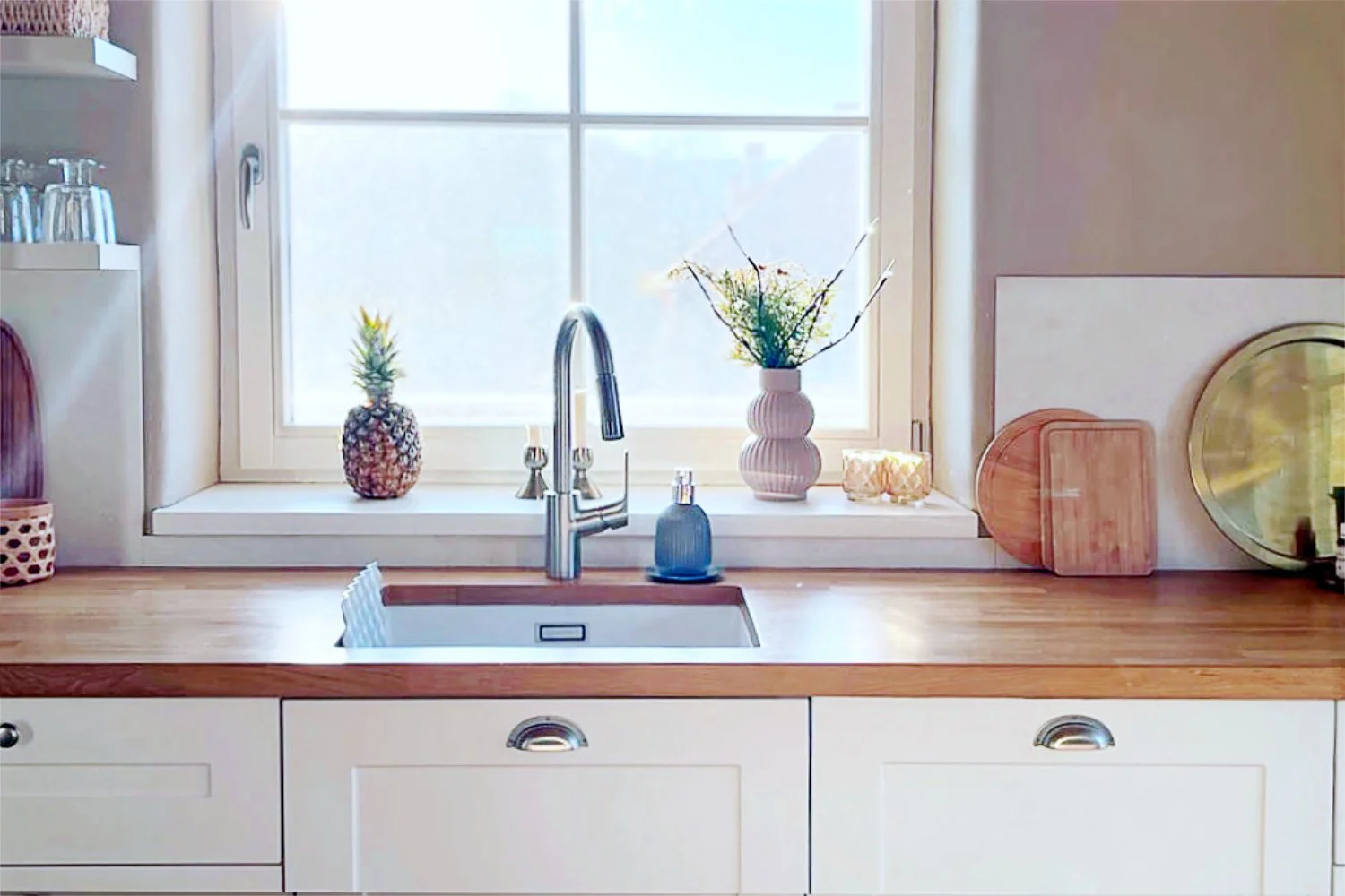 The Under-Window Sink — Why It’s the True Soul of Your Kitchen