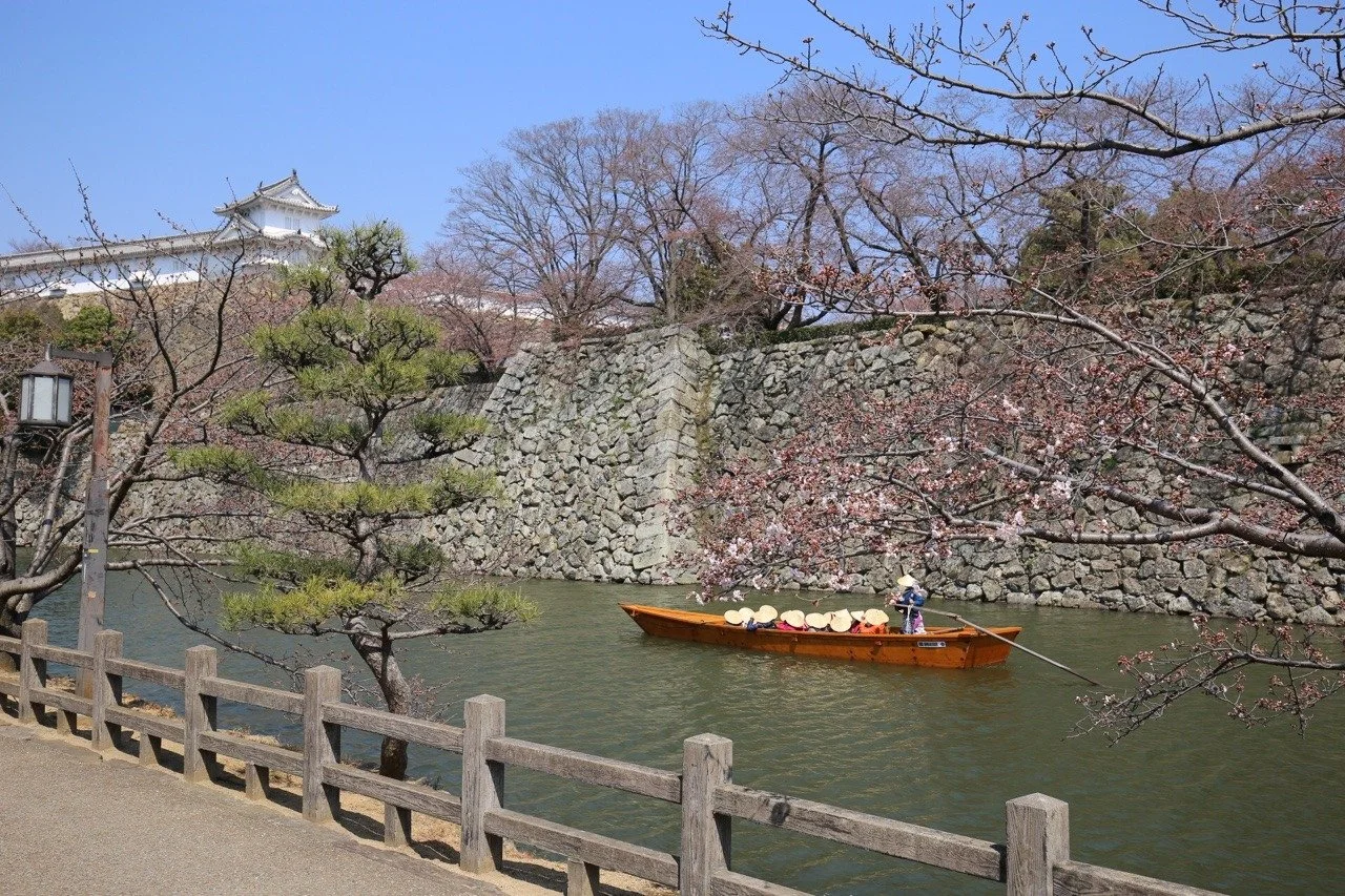Kanal vor dem Himeji-Castle
