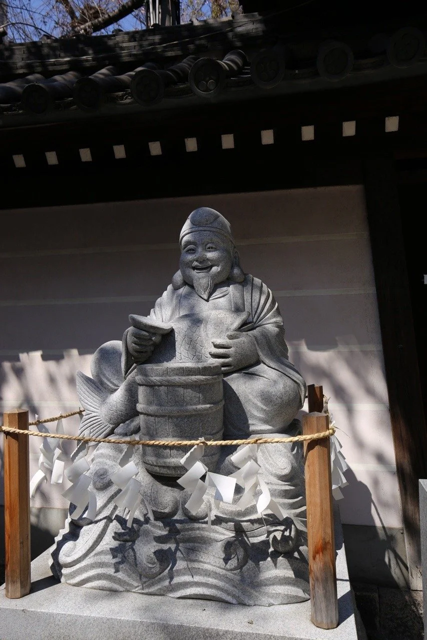 Statue eines Mönches Tenmangu Schrein in Osaka