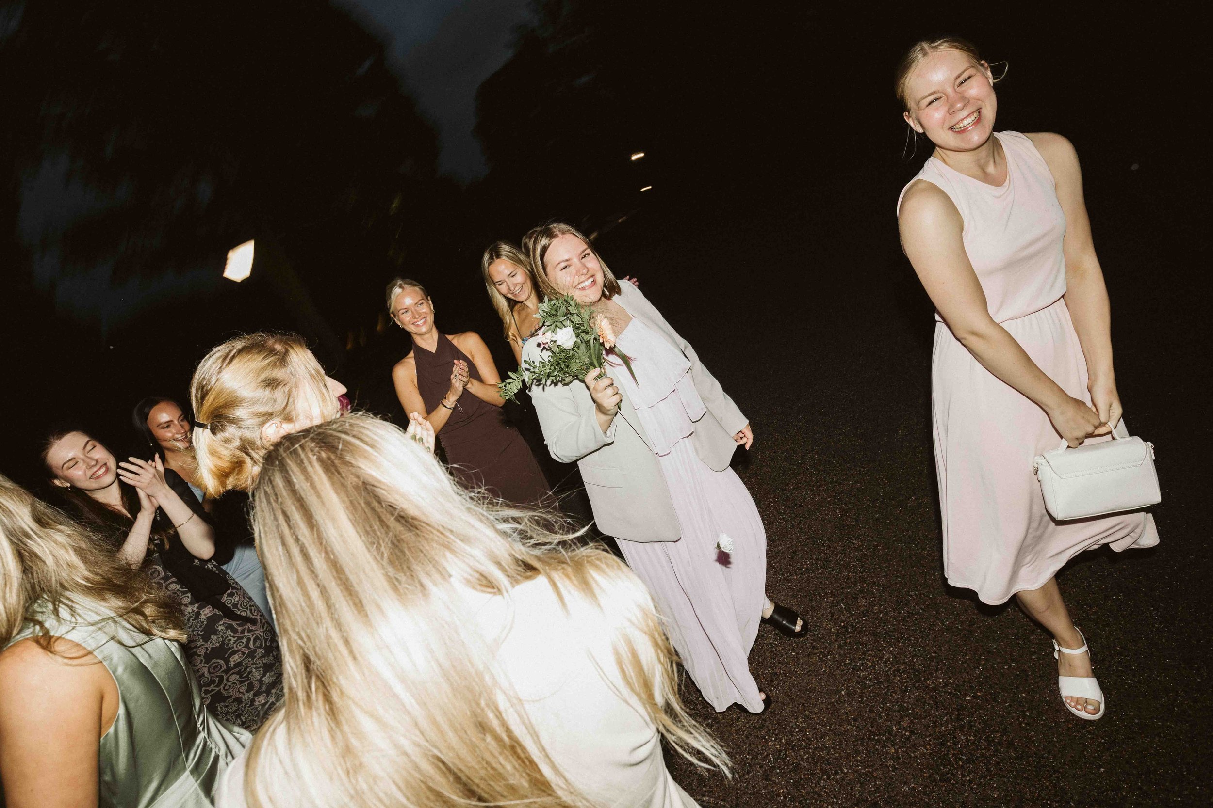 niina&sakari_nettisivut481.jpg