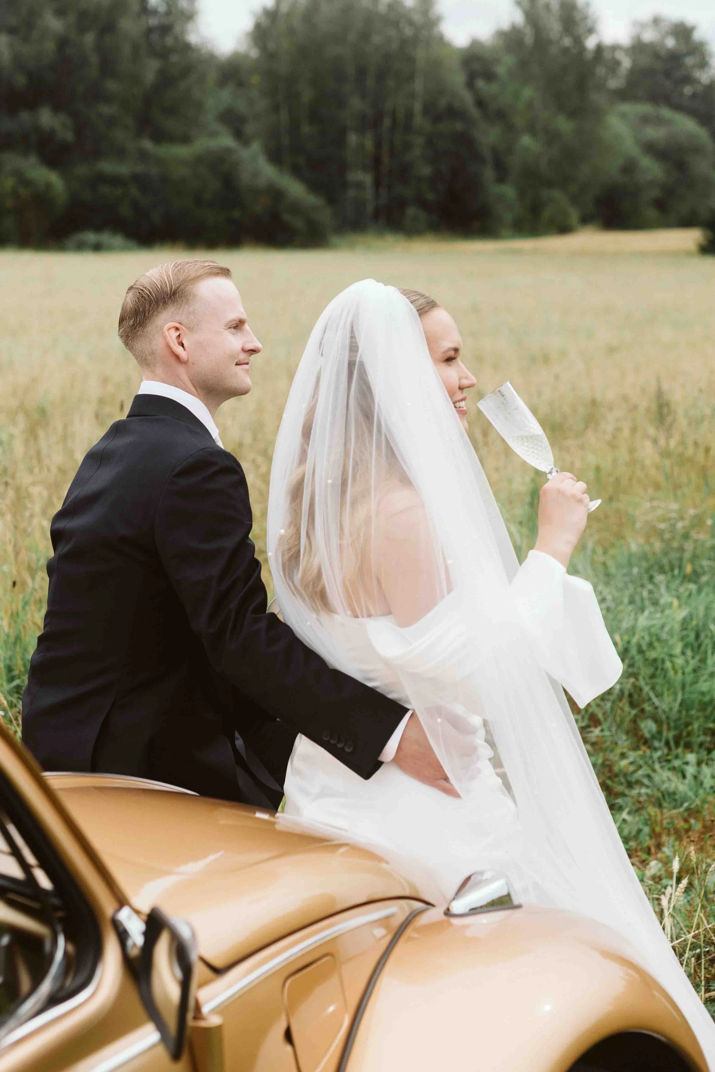 niina&sakari_nettisivut201.jpg