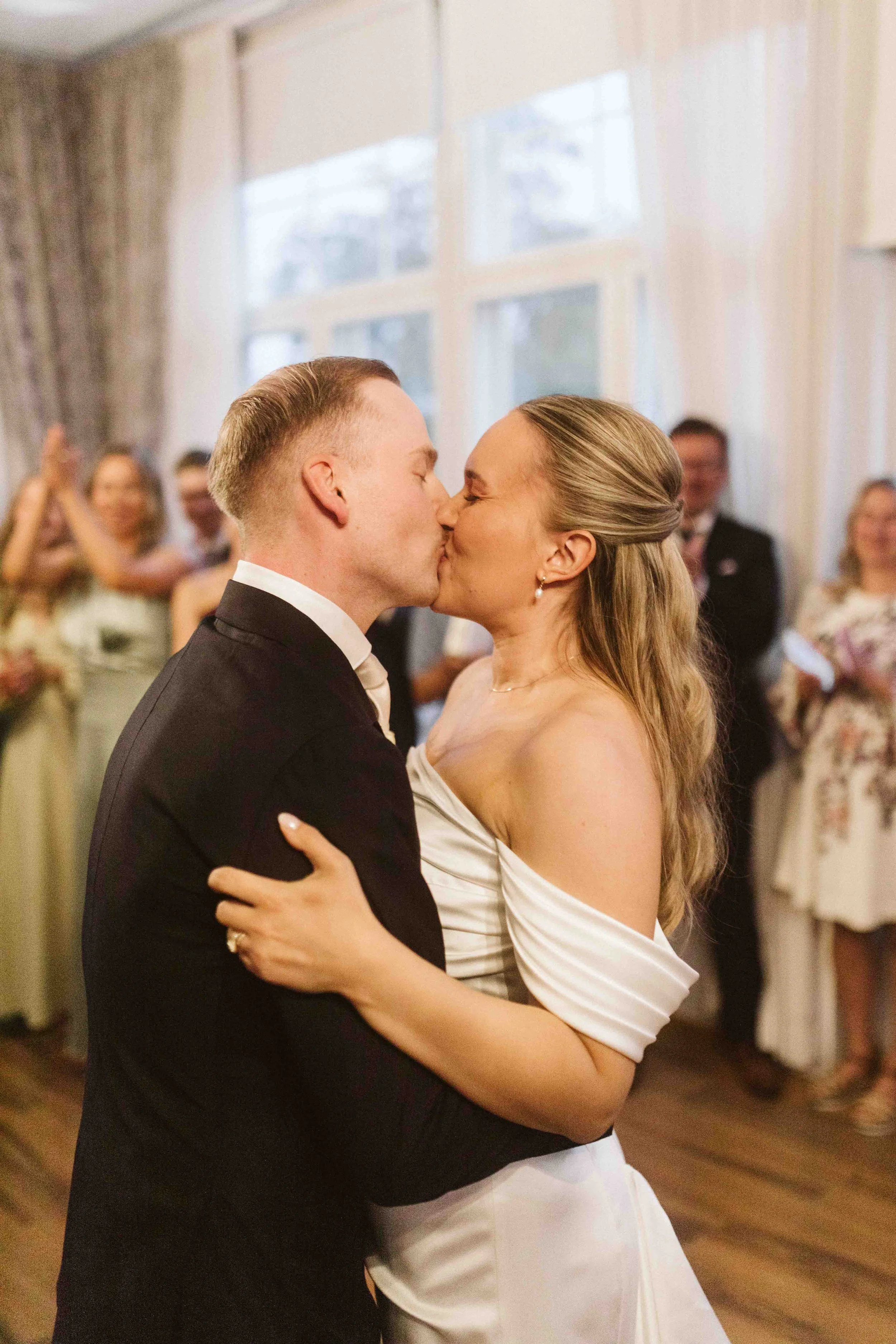 niina&sakari_nettisivut474.jpg