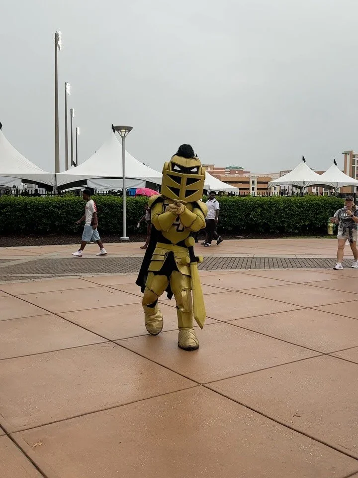 Charge On, Knights! ⚡️🍺
Game days hit different with Brewlando on tap 💛🖤

Catch us pouring cold ones at the 
🍺 UCF Alumni Center tent
🍺 the Bounce House tent
🍺 any of our Brewlando locations 
Because every Knight deserves a victory pint!

See y