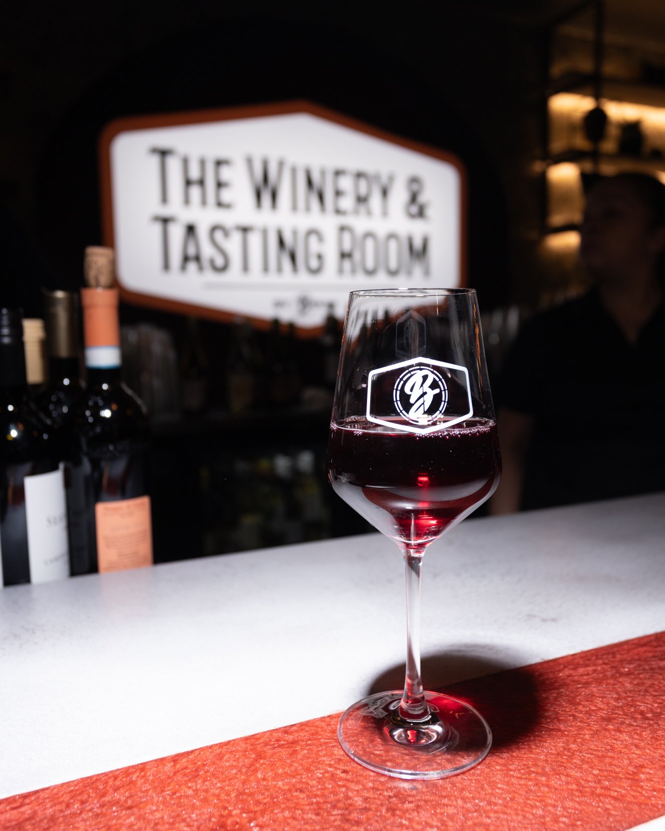 An evening done right starts with the first pour.

The Winery &amp; Tasting Room by Brewlando at ICON Park. 🍷

#ICONPark #OrlandoDateNight #WineInOrlando