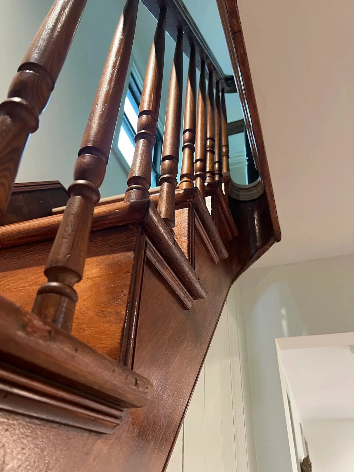 stairs2.jpg