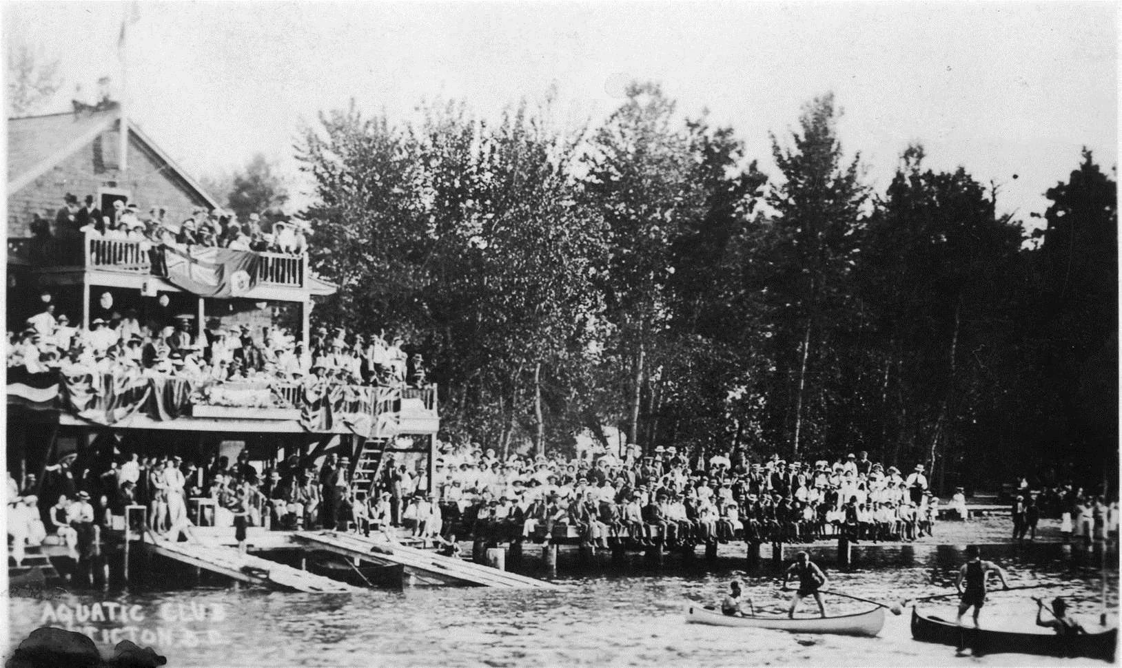 REGATTA AND ANTIQUE WAR CANOES RACES – PENTICTON